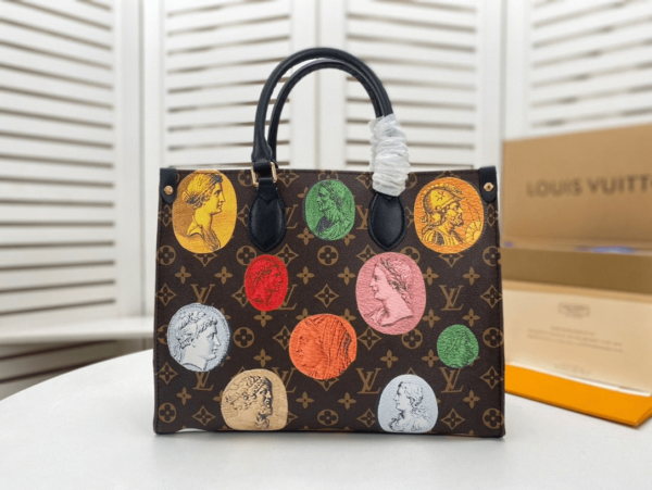 Louis Vuitton x Fornasetti Onthego MM Monogram Cameo 35Cm - Image 2