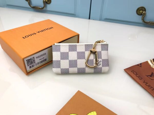 Louis Vuitton Wallet - Image 2