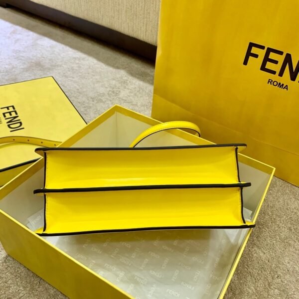 Fendi Peekaboo I See U 29cm Yellow - Image 3