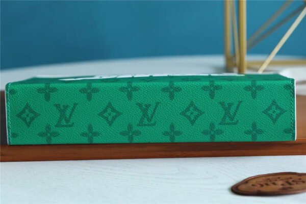 Louis Vuitton Pochette Voyage MM Vintage Monogram Canvas Green By Virgil Abloh For Fall-Winter, Men’s Travel Accessories 27cm LV M80803 - Image 5