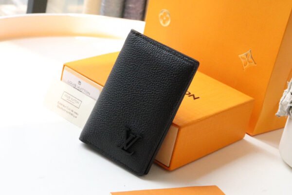 Louis Vuitton Wallet 8cm Black