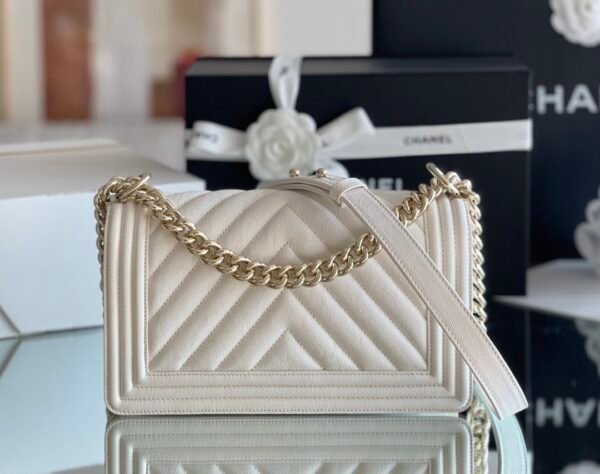 Chanel Medium Classic Flapbag 25cm White - Image 4