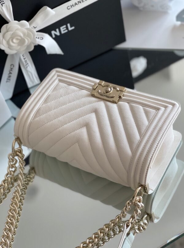 Chanel Medium Classic Flapbag 25cm White - Image 3