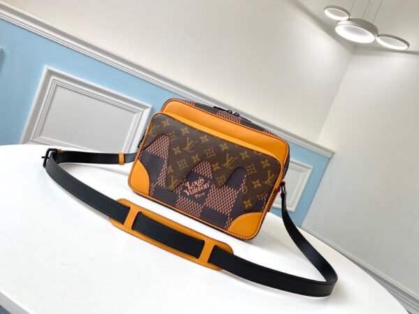 Louis Vuitton Nil Slim 27cm Monogram New Collection