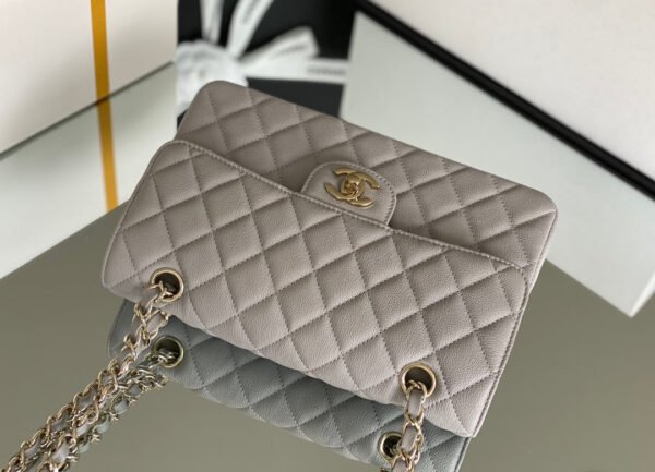 Chanel Classic Flapbag Gold Hardware 26cm Grey - Image 4