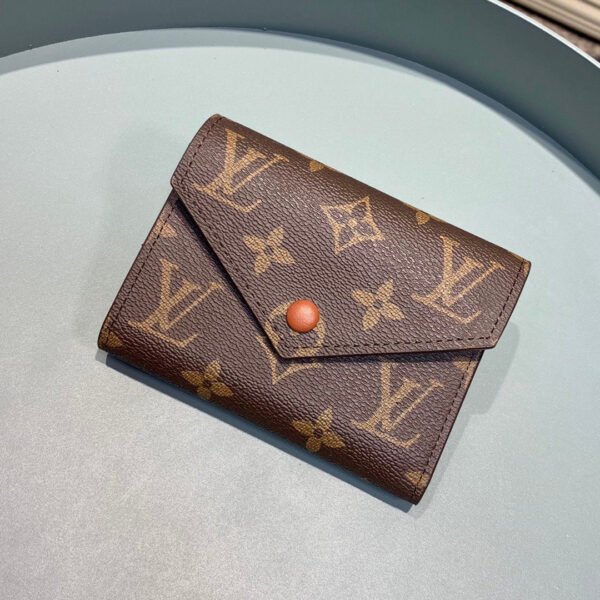 Louis Vuitton Wallet - Image 6