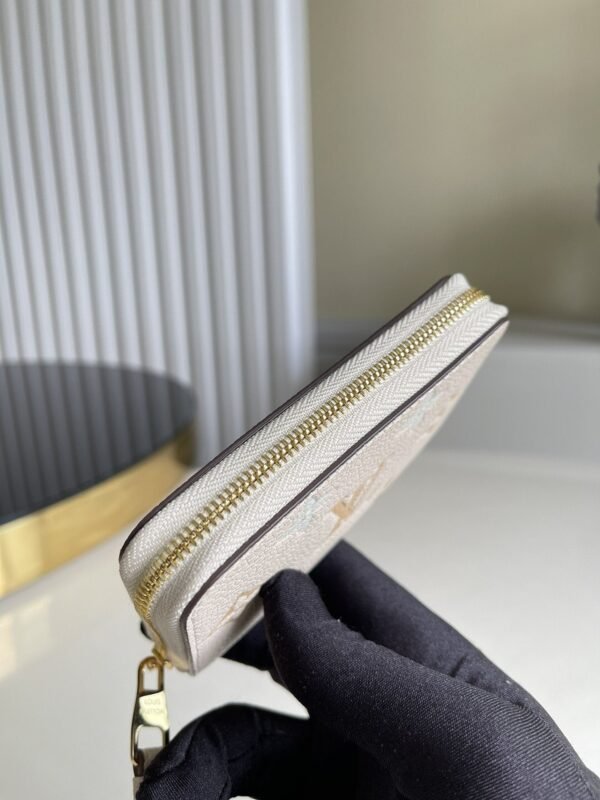 Louis Vuitton Monogram Wallet 11cm White - Image 3