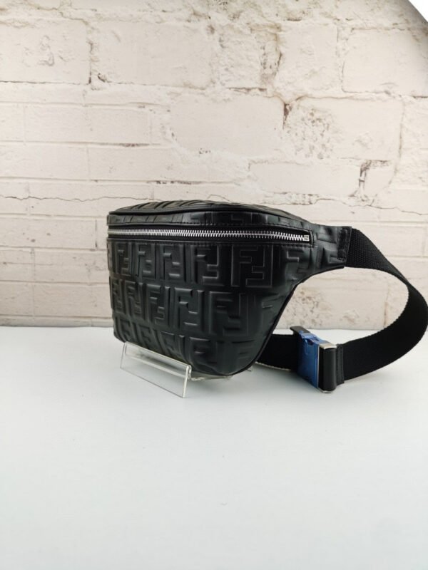 Fendi Belt Bag 18cm Black - Image 5