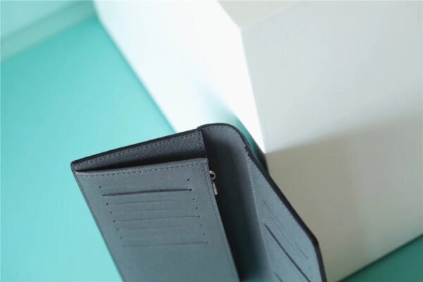 Louis Vuitton Brazza Wallet 19cm - Image 5