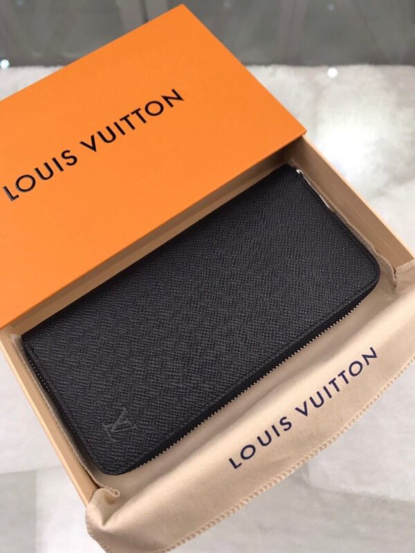 Louis Vuitton Zippy Vertical Wallet 20cm