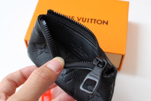 Louis Vuitton Clutch 13cm Black - Image 2