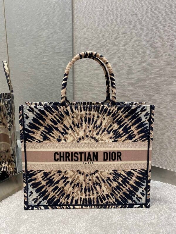 Christian Dior Beige Handle Bag 42cm