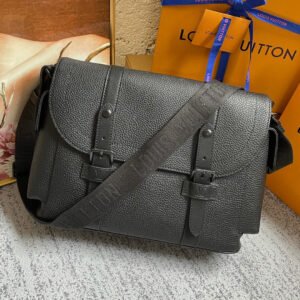 Louis Vuitton M58475 Christopher Messenger 29cm Black