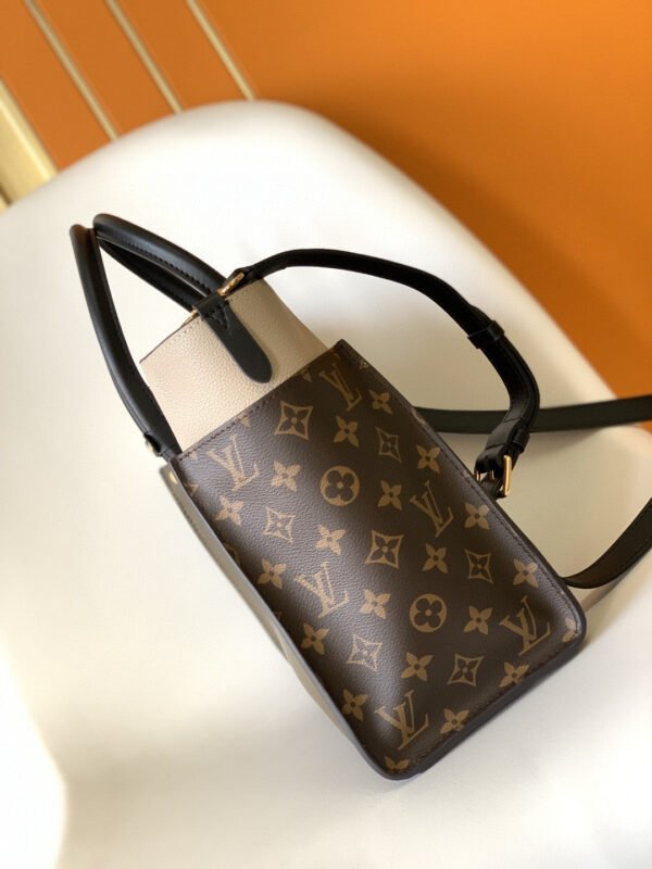 Louis Vuitton M57728 On My Side PM 30cm - Image 8