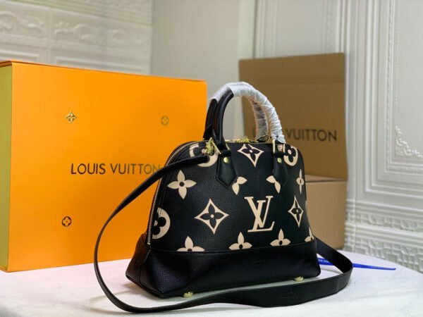 Louis vuitton ALMA Monogram 35cm Black - Image 9