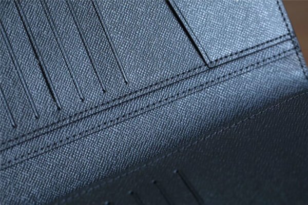 Louis Vuitton Brazza Wallet 19cm - Image 4