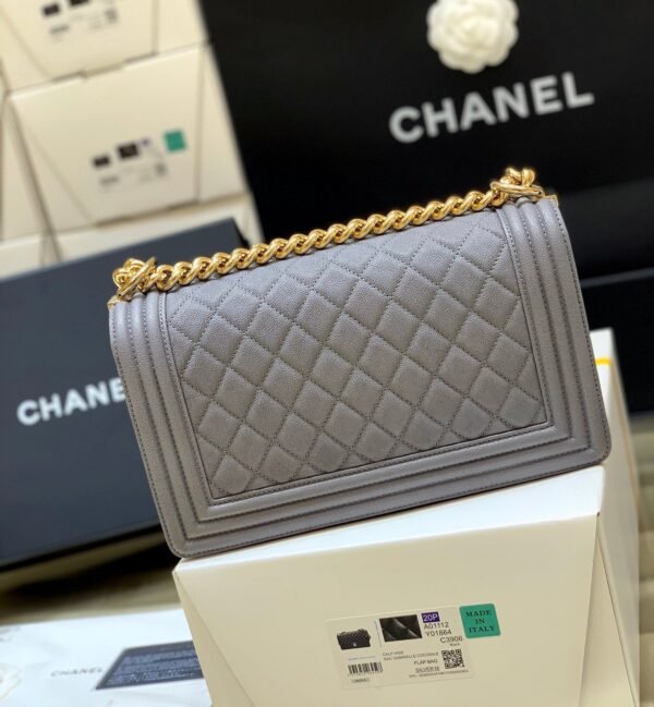 Chanel Classic Flapbag Gold Hardware 25cm - Image 3