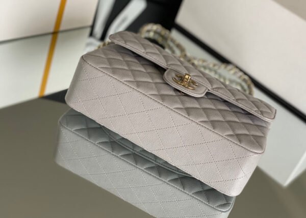 Chanel Classic Flapbag Gold Hardware 26cm Grey - Image 2