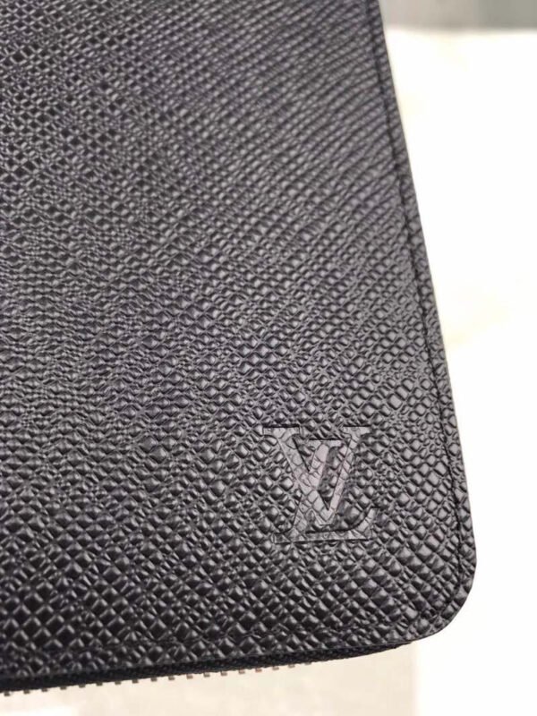 Louis Vuitton Zippy Vertical Wallet 20cm - Image 3