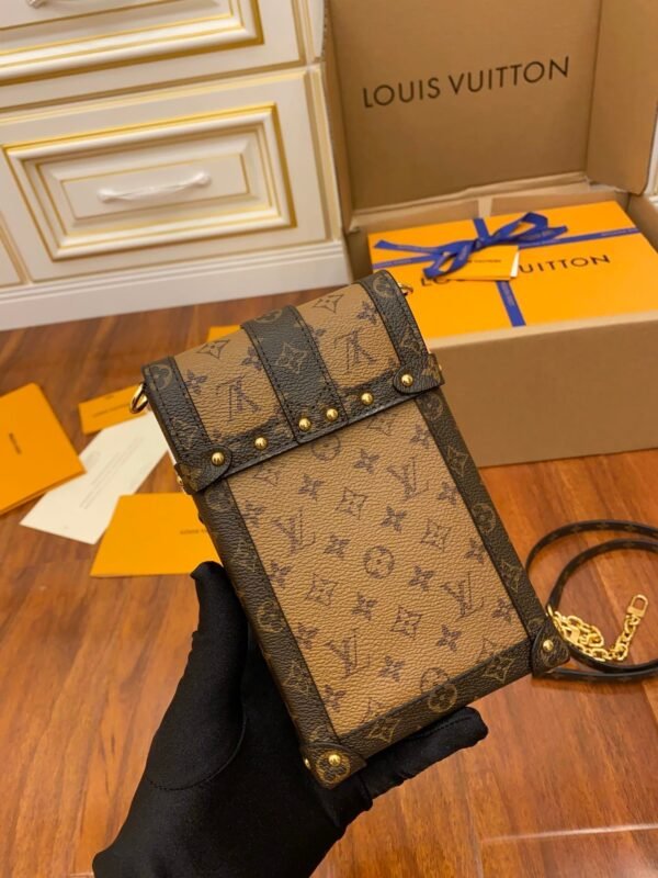 Louis Vuitton Vertical Trunk Pochette Monogram Reverse 18cm Brown - Image 3