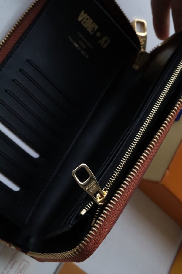 Louis Vuitton Multiple Wallet Damier 19cm Brown - Image 3