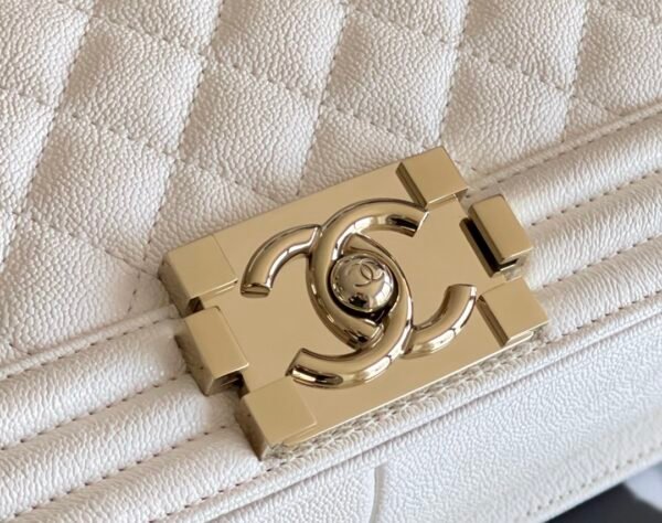 Chanel Medium Classic Flapbag 25cm White - Image 3