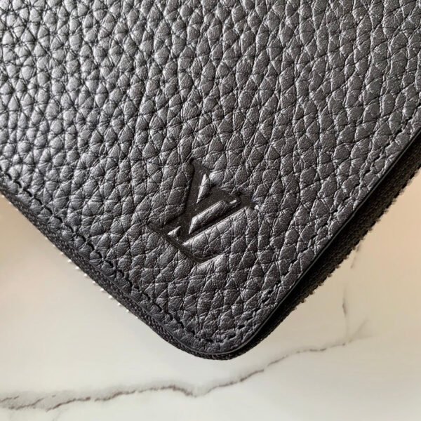 Louis Vuitton Taurillon Clutch Wallet 20cm Black - Image 2