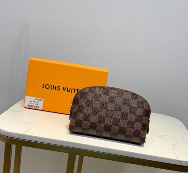 Louis Vuitton Pouch Monogram 19cm Brown