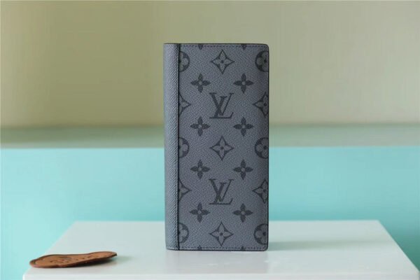 Louis Vuitton Brazza Wallet 19cm