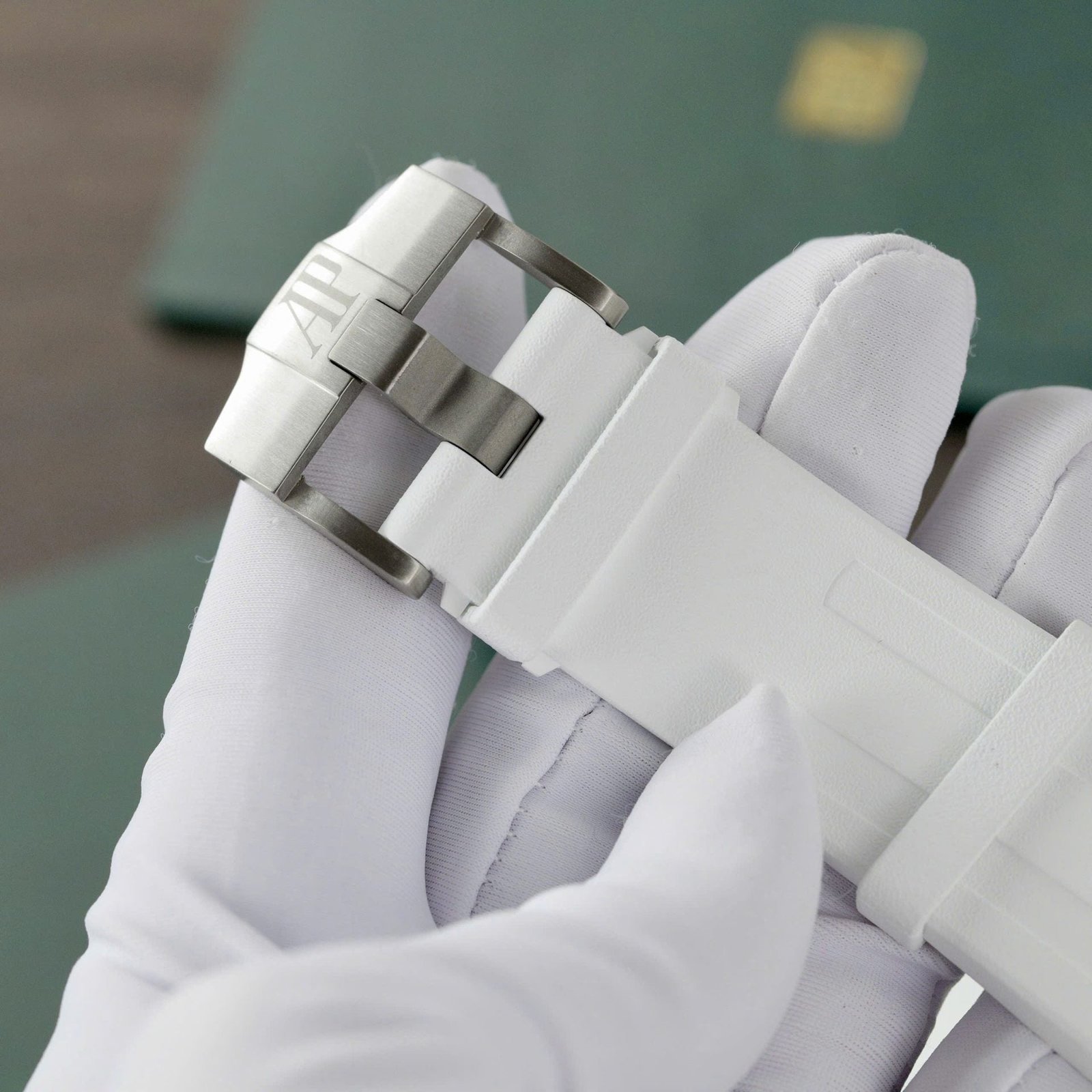 Audemars Piguet Royal Oak Offshore 15707CB White Ceramic Watch 42mm - Image 11