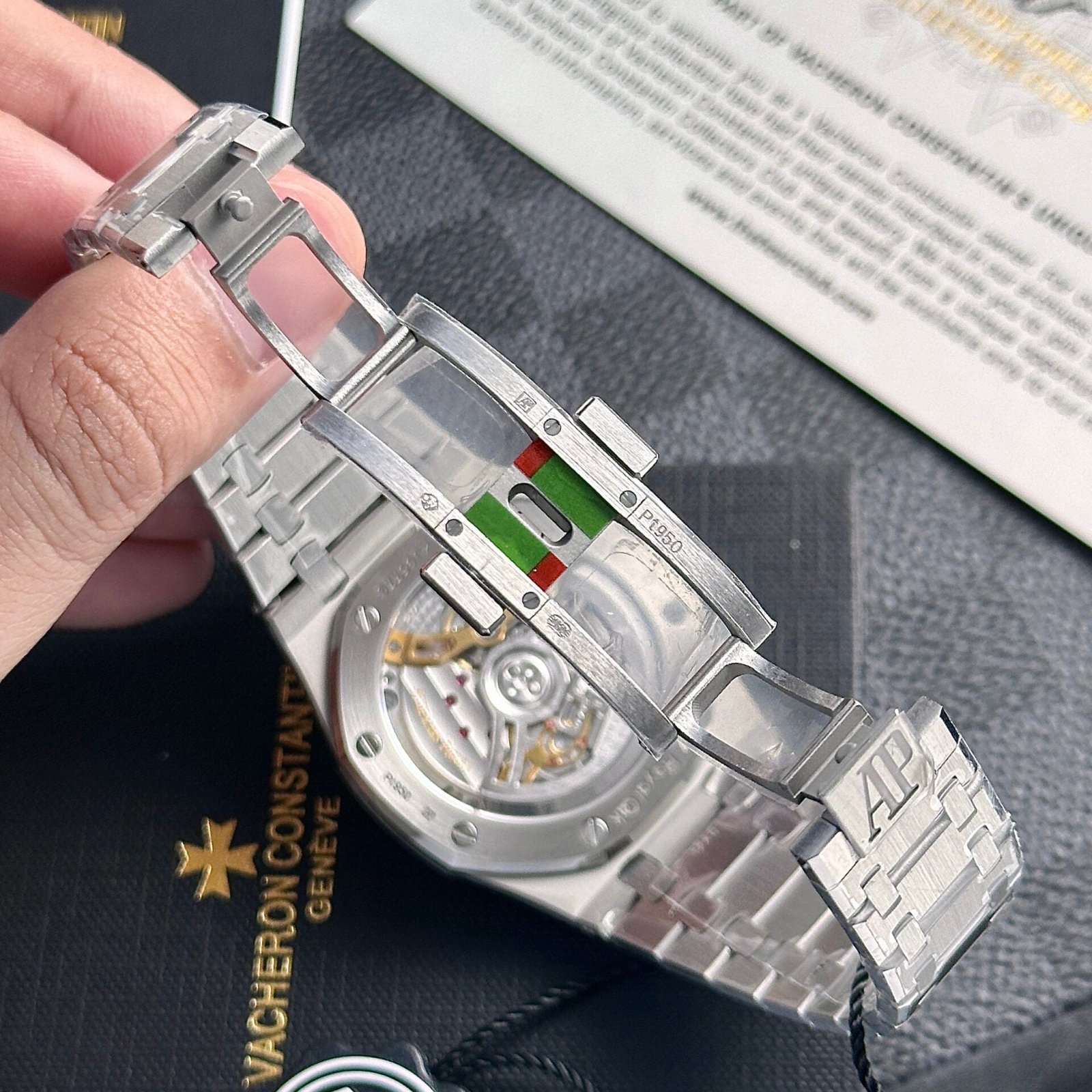 Audemars Piguet Royal Oak Jumbo 16202ST Watch Green Dial 39mm - Image 8