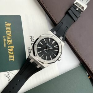 Audemars Piguet Watch Royal Oak 15400ST Black Dial Rubber Strap 41mm