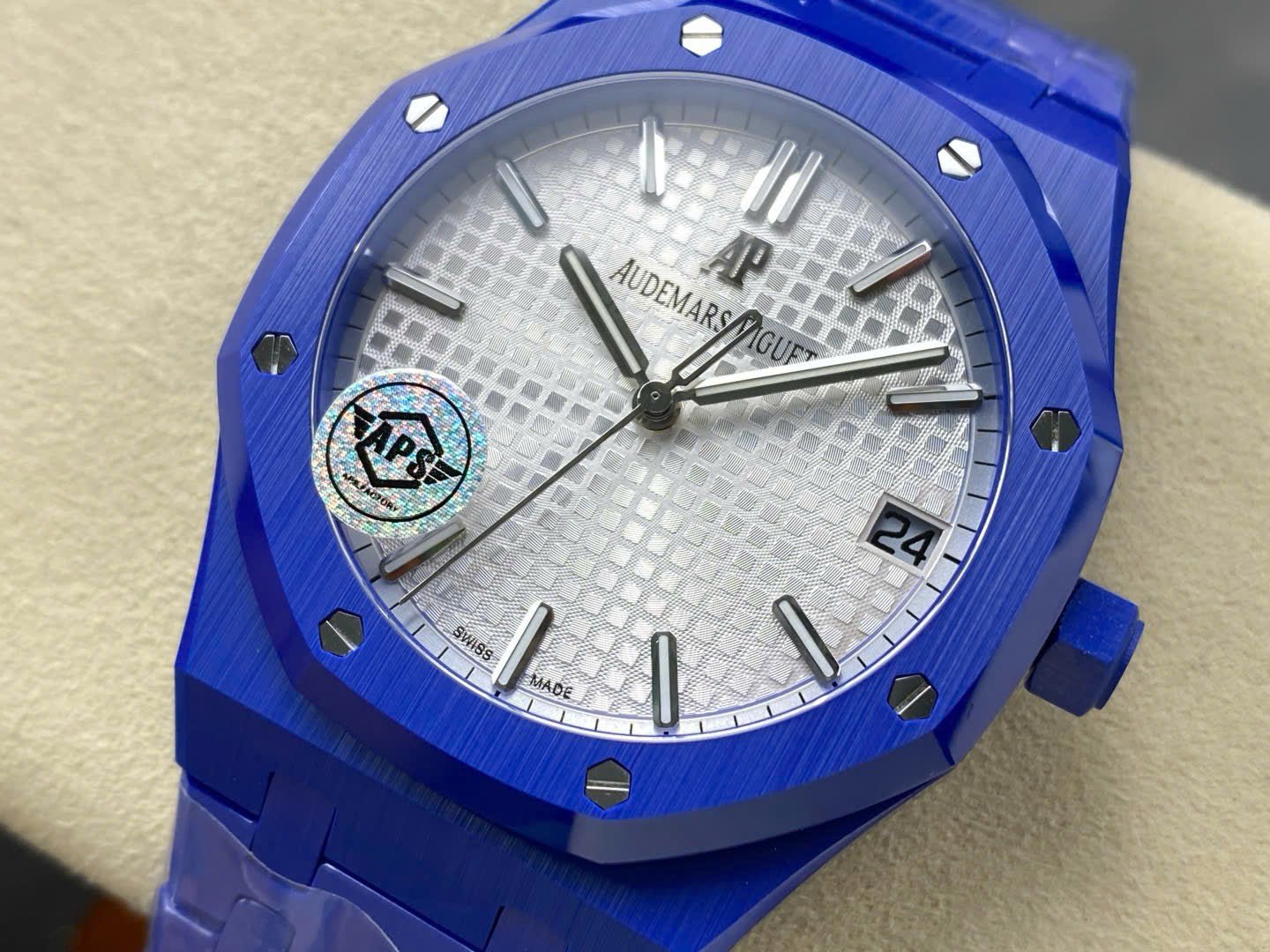 Audemars Piguet Watch Royal Oak 15500 Ceramic Blue 41mm - Image 4