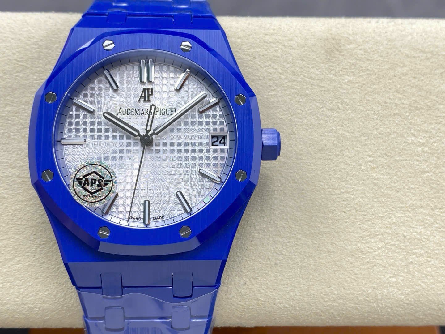 Audemars Piguet Watch Royal Oak 15500 Ceramic Blue 41mm - Image 3