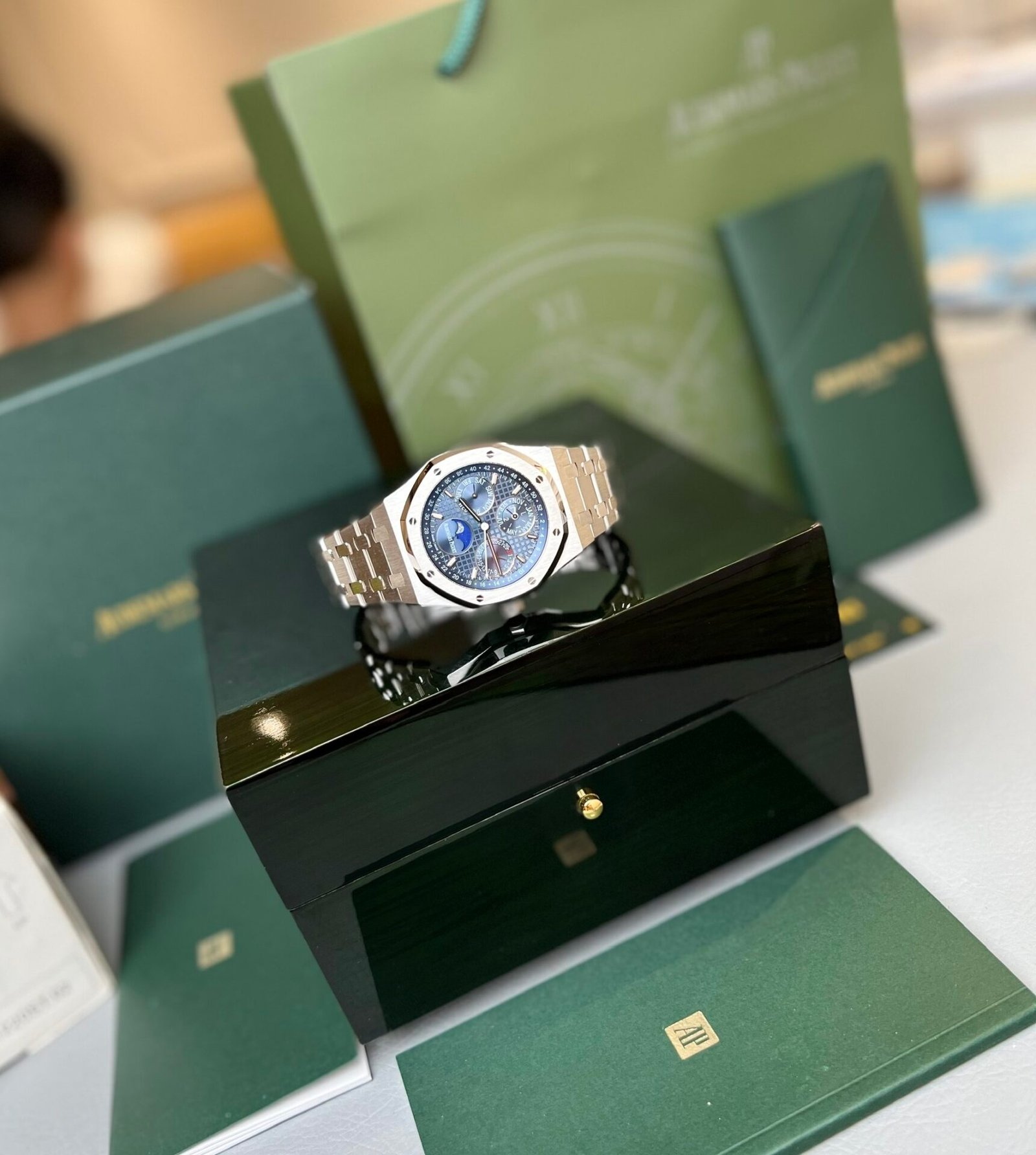 Audemars Piguet Watch Royal Oak 26574ST Blue Dial 41mm - Image 2