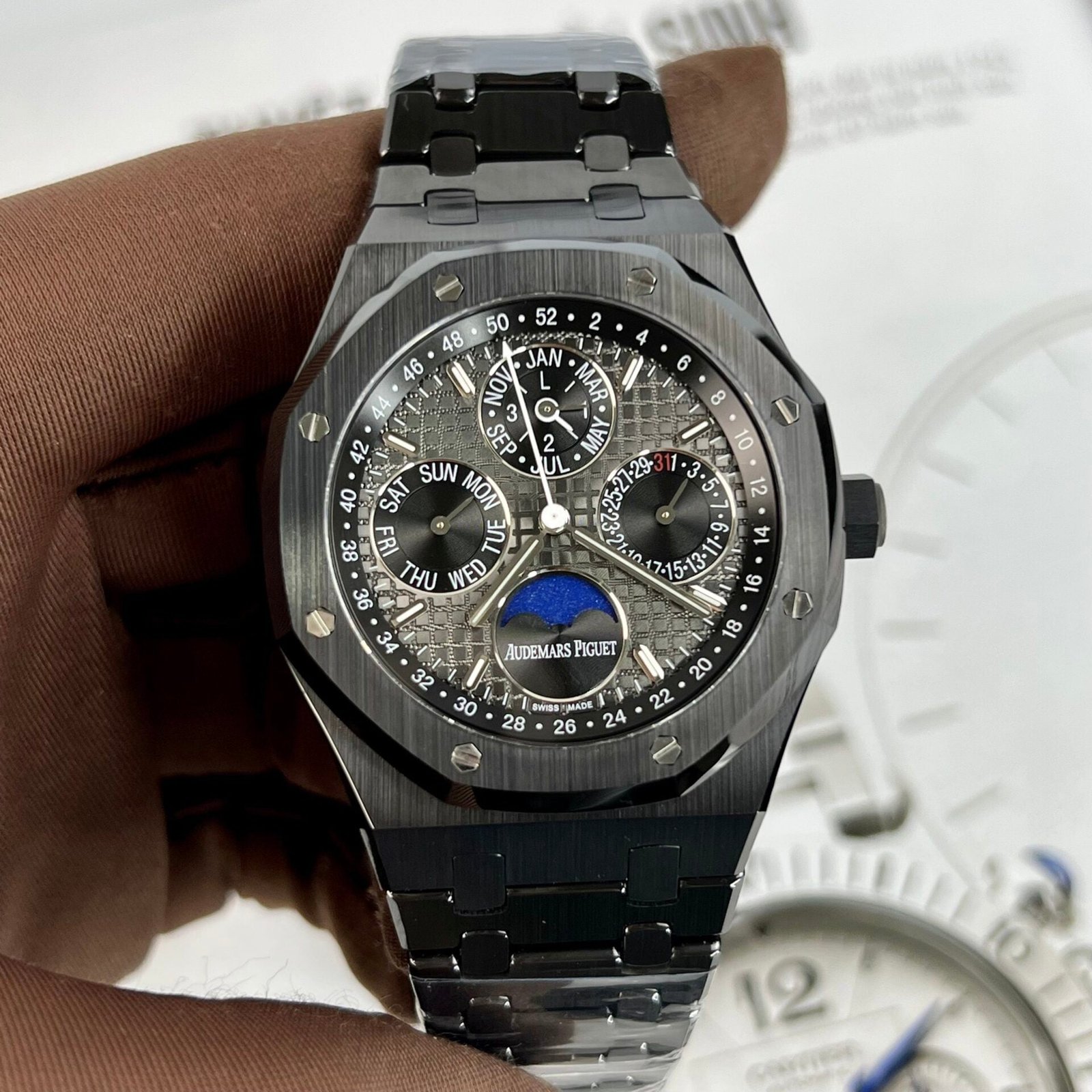 Audemars Piguet Royal Oak 26579CB Black Ceramic Watch 41mm - Image 2