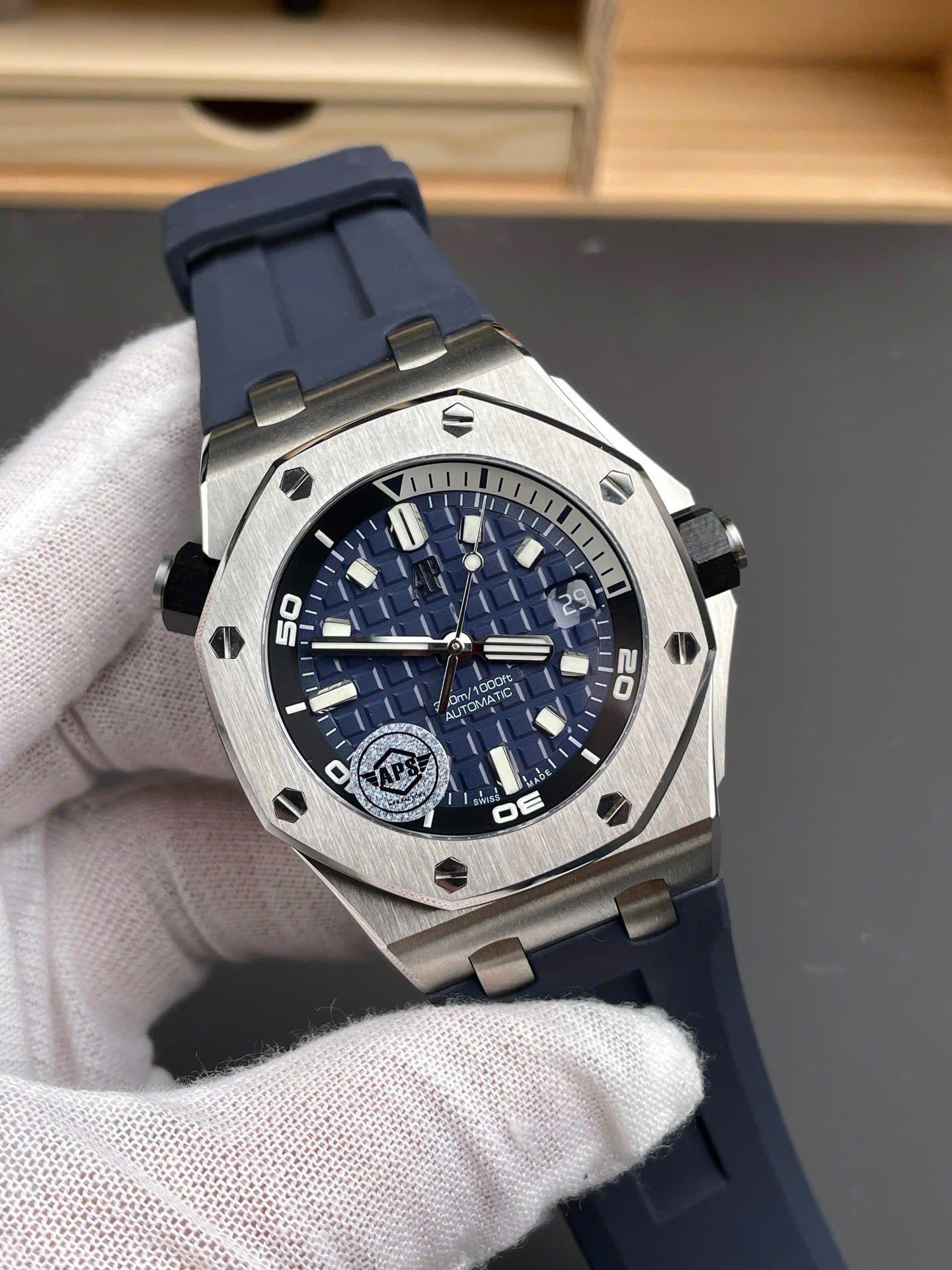 Audemars Piguet Watch Royal Oak Offshore 15720ST Blue Rubber Strap 42mm - Image 2
