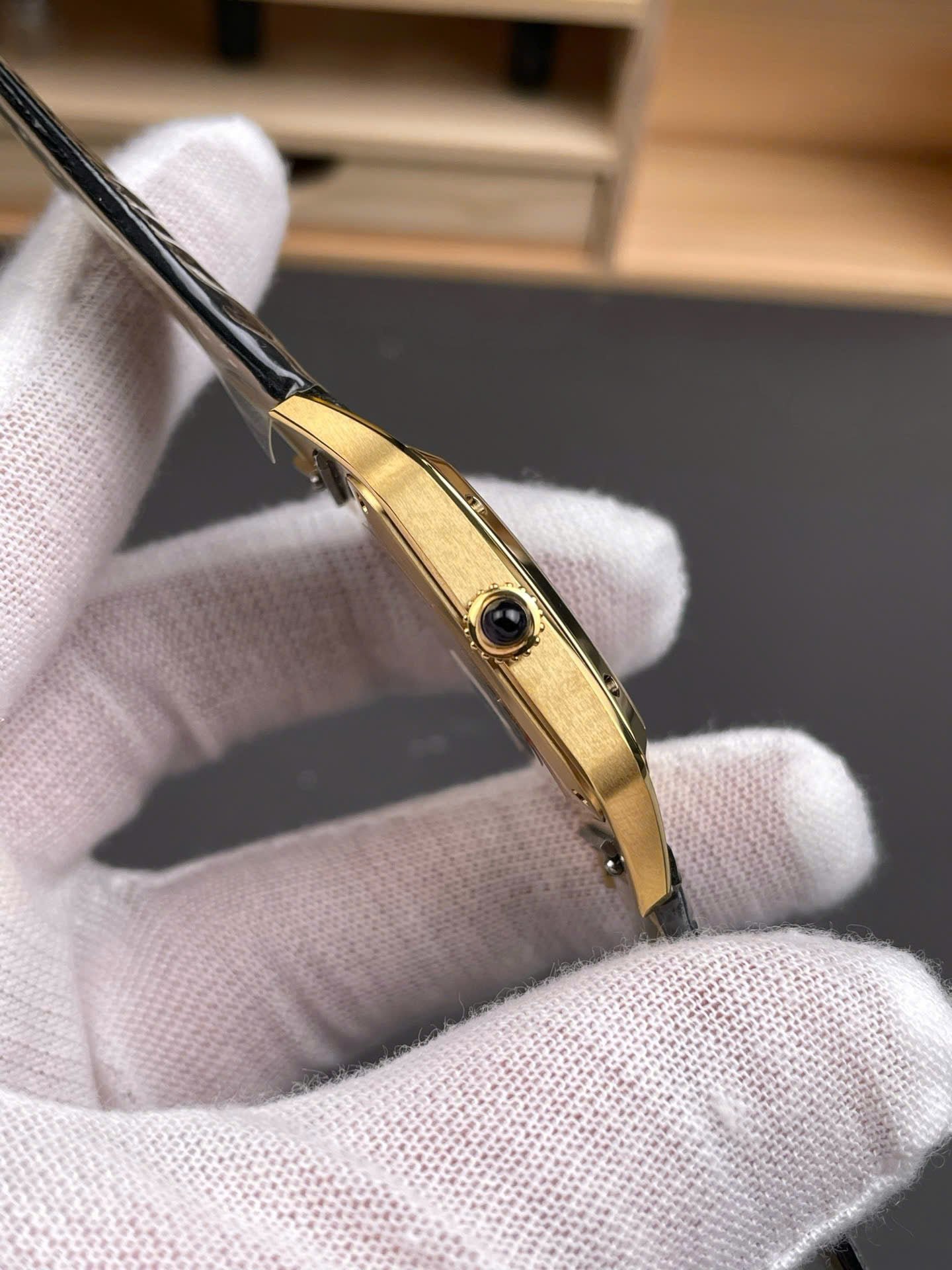 Cartier Santos-Dumont WGSA0077 Watch Men Leather Strap Black 43,5×31,4mm - Image 6