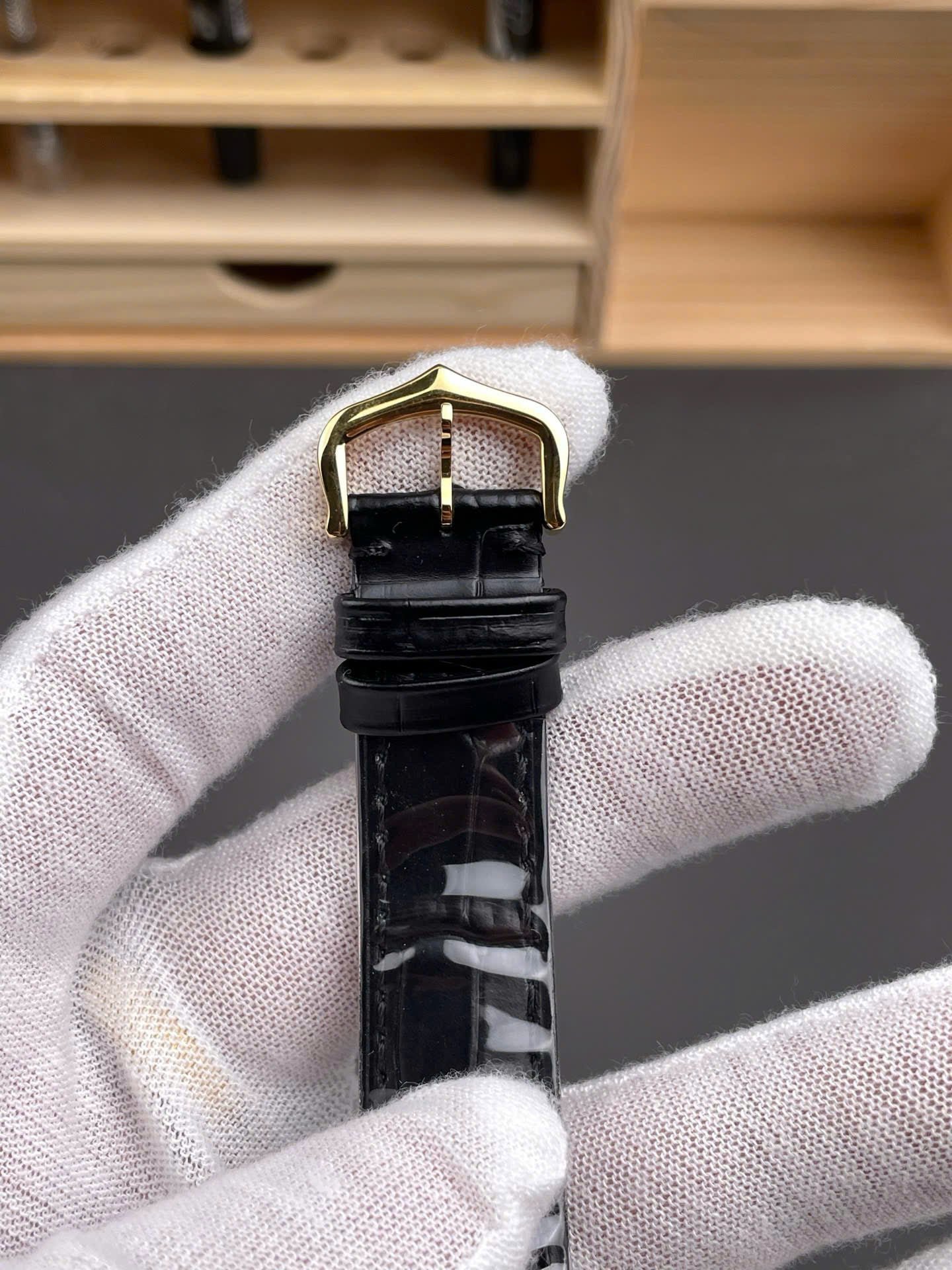 Cartier Santos-Dumont WGSA0077 Watch Men Leather Strap Black 43,5×31,4mm - Image 9