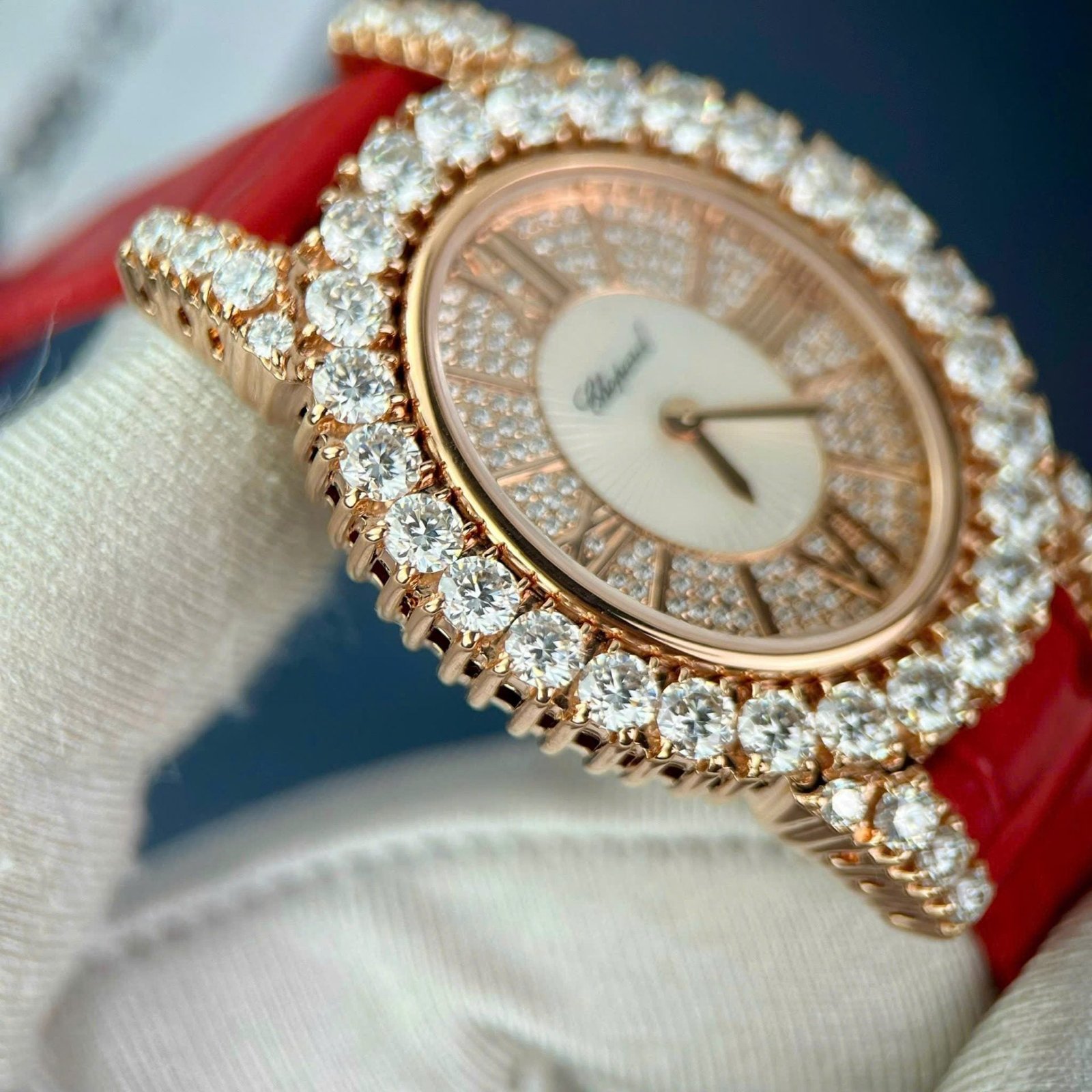 Chopard Women Watch Gold Wrapped And Moissanite Diamonds 34mm - Image 4