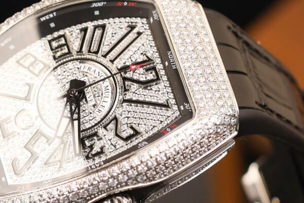 Franck Muller Vanguard V45 SC Watch Full Diamond  45mm - Image 4