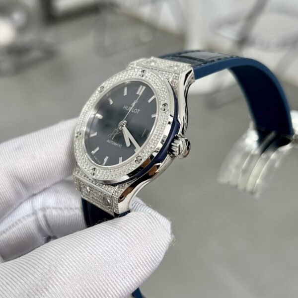 Hublot  Watch With Full Diamond Case Blue 38mm - Image 5