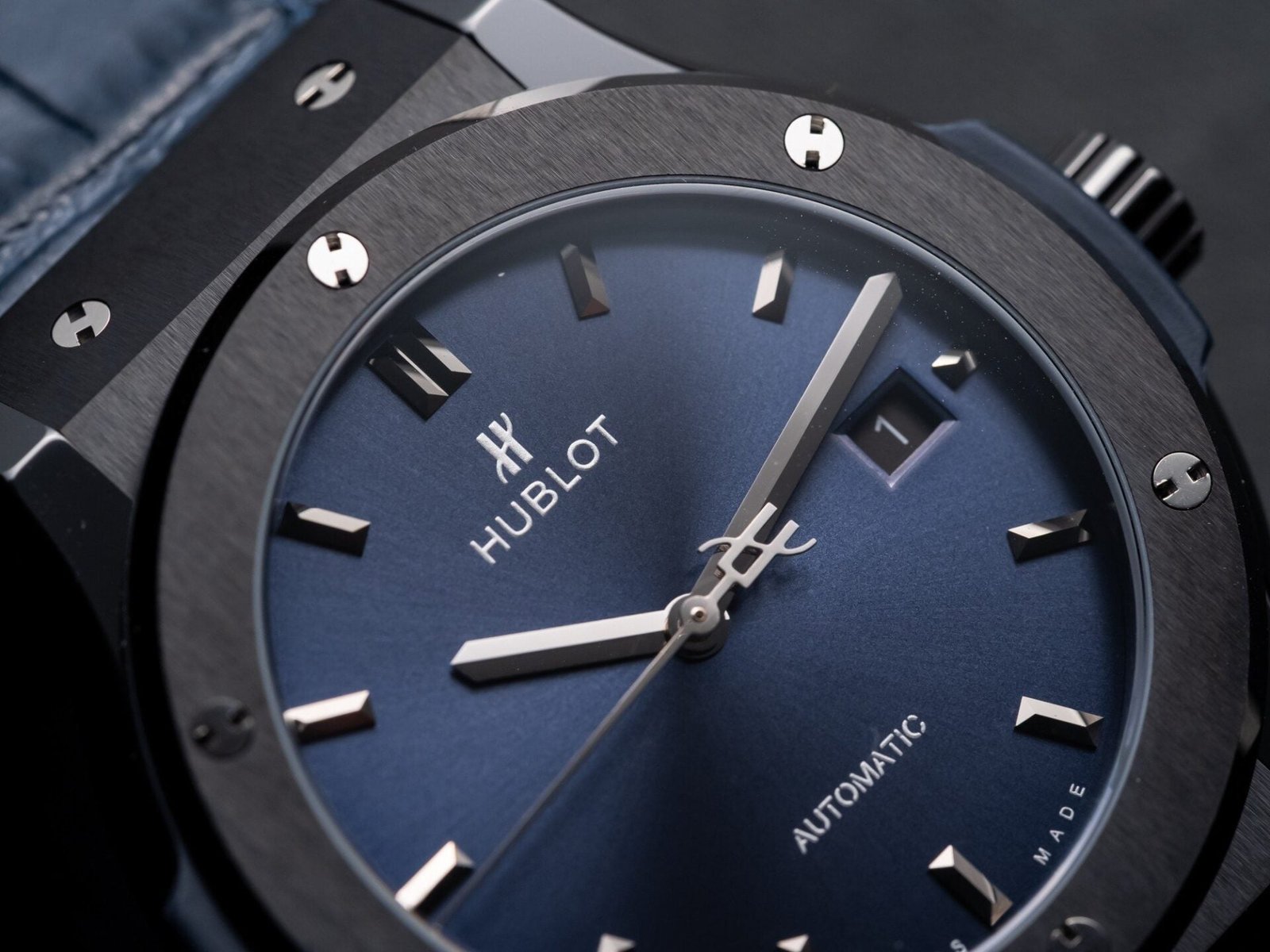 Hublot Classic Fusion Ceramic Blue Dial Watch Leather Strap 42mm - Image 3