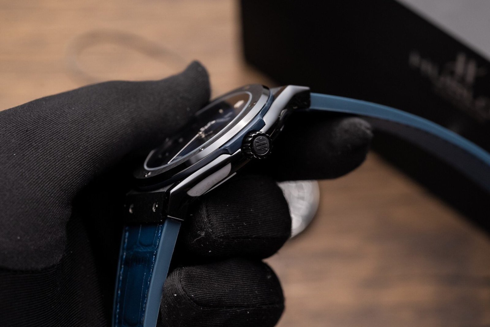 Hublot Classic Fusion Ceramic Blue Dial Watch Leather Strap 42mm - Image 6