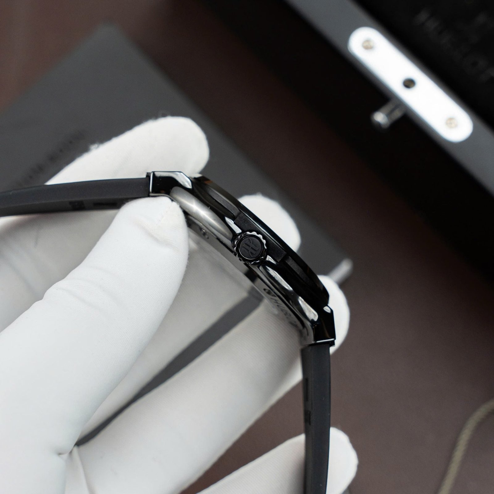 Hublot Classic Fusion Ceramic Black Rubber Strap Watch 42mm - Image 5