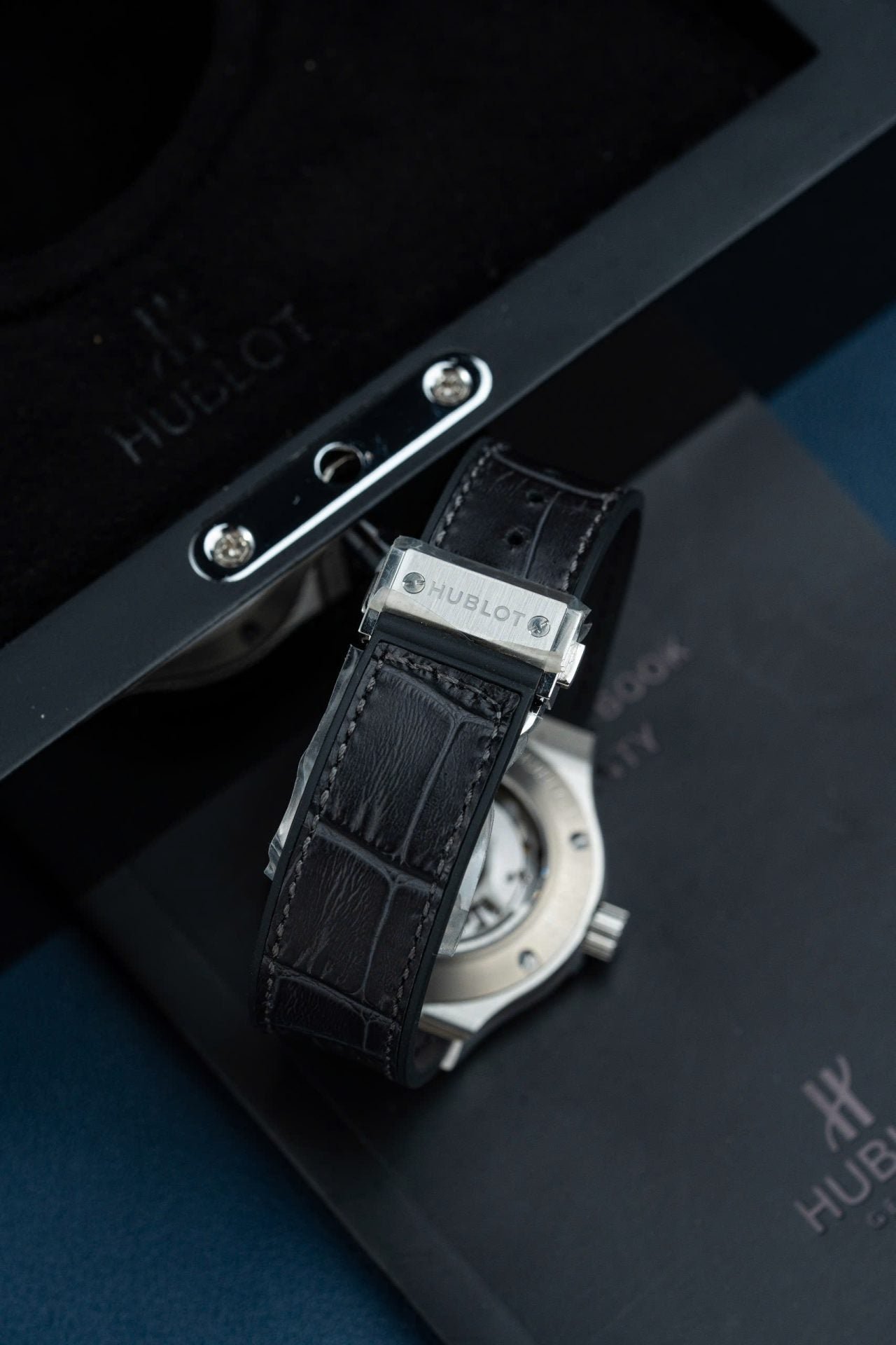 Hublot Classic Fusion Dial Gray Watch Bezel Diamonds Moissanite 38mm - Image 12