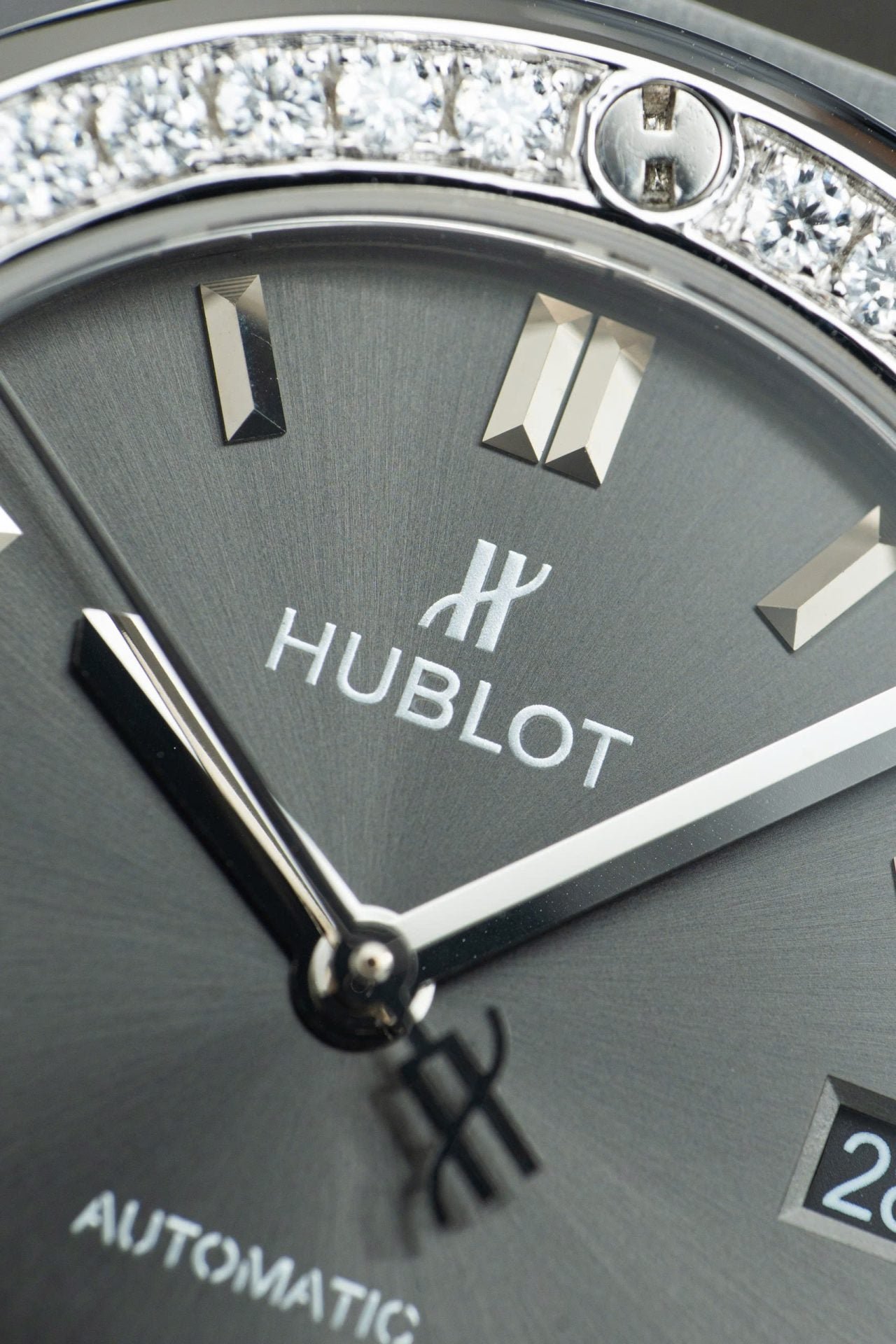 Hublot Classic Fusion Dial Gray Watch Bezel Diamonds Moissanite 38mm - Image 3