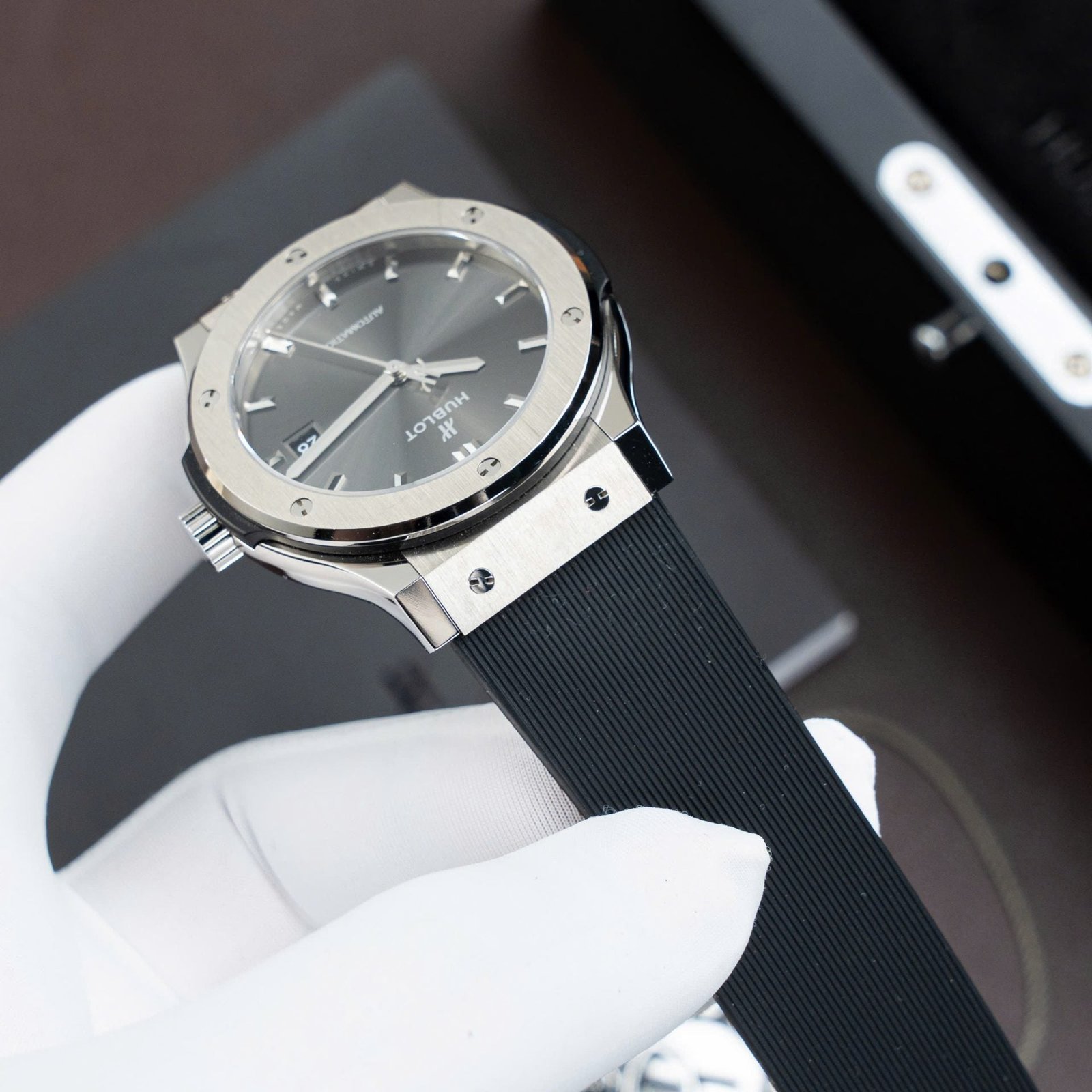 Hublot Classic Fusion Titanium Gray Dial Watch Movement SW300 Rubber Strap 42mm - Image 4