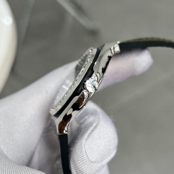 Hublot  Watch Green With Diamond Bezel 38mm - Image 4