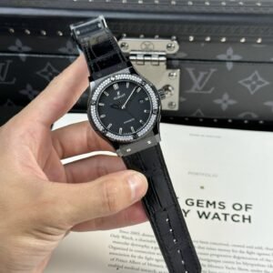 Hublot Classic Fusion Ceramic Watch With Stone Swarovski 42mm